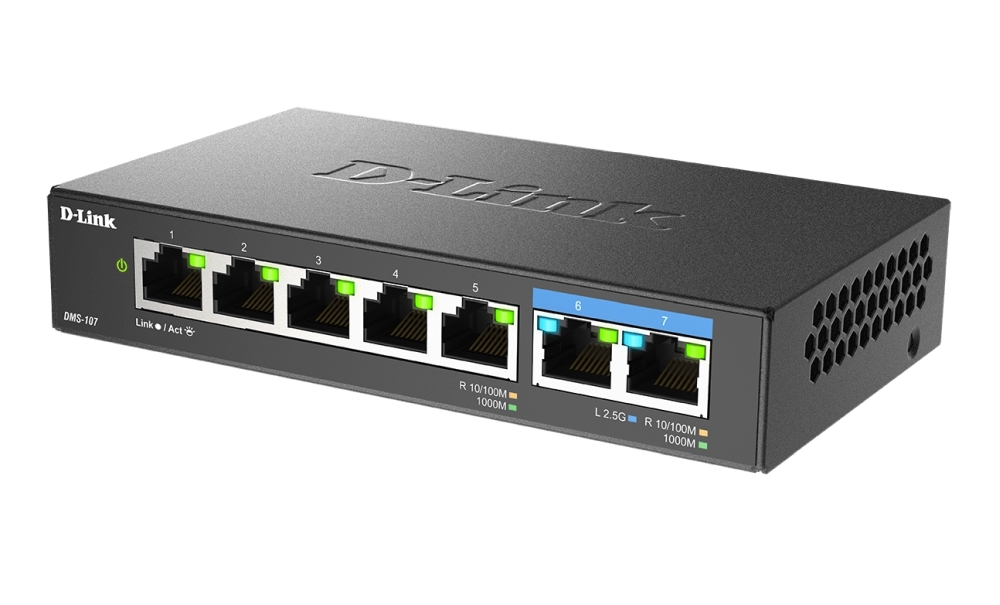 Суич D-Link 7-Port Multi-Gigabit Unmanaged Switch