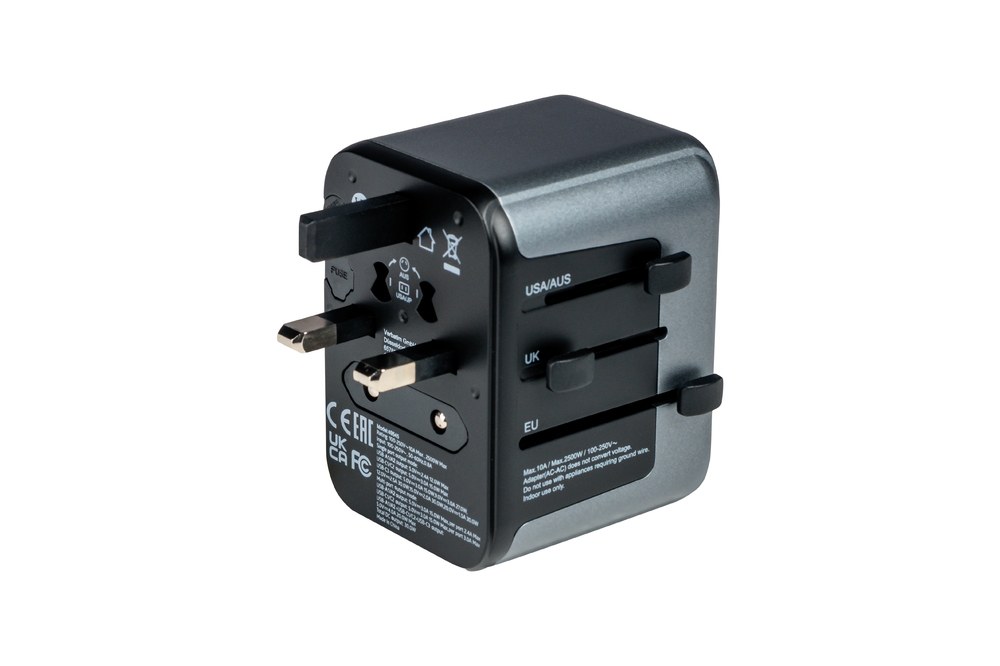 Адаптер Verbatim UTA-03 Universal Travel Adapter 1xUSB-C PD 30W & QC 3.0 / 2xUSB-C / 2xUSB-A